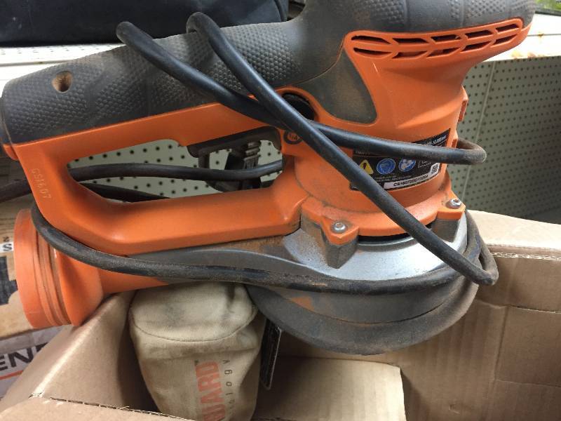 lot 59 image: Ridgid 6 in Ranom Orbit Sander AirGuard Technology used in good working condition