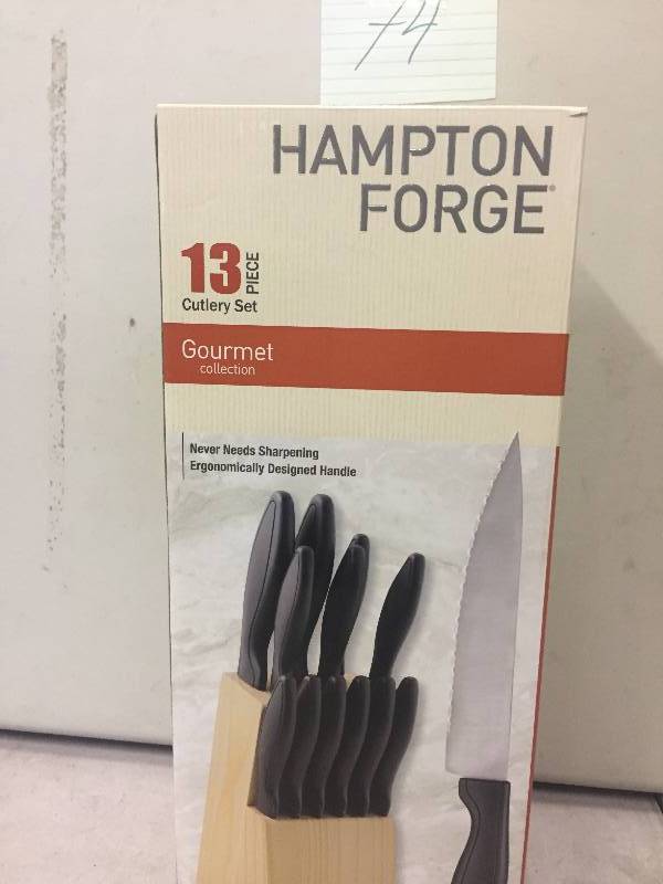 lot 74 image: Hampton Forge 13 Pc Knife set New