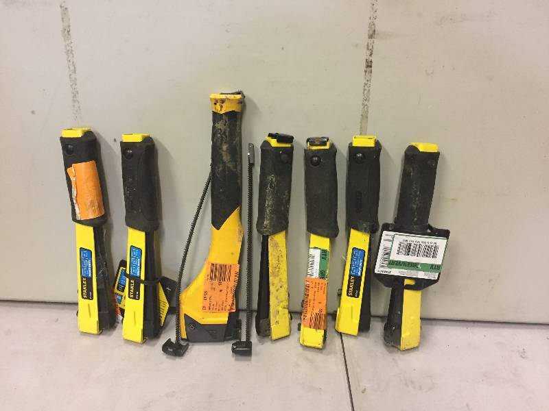 lot 81 image: Lot of assorted Heavy-Duty Hammer-Tackers not tested some missing pcs