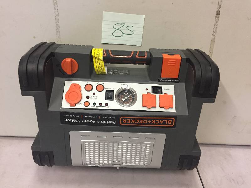 lot 85 image: Black and Decker Power Station