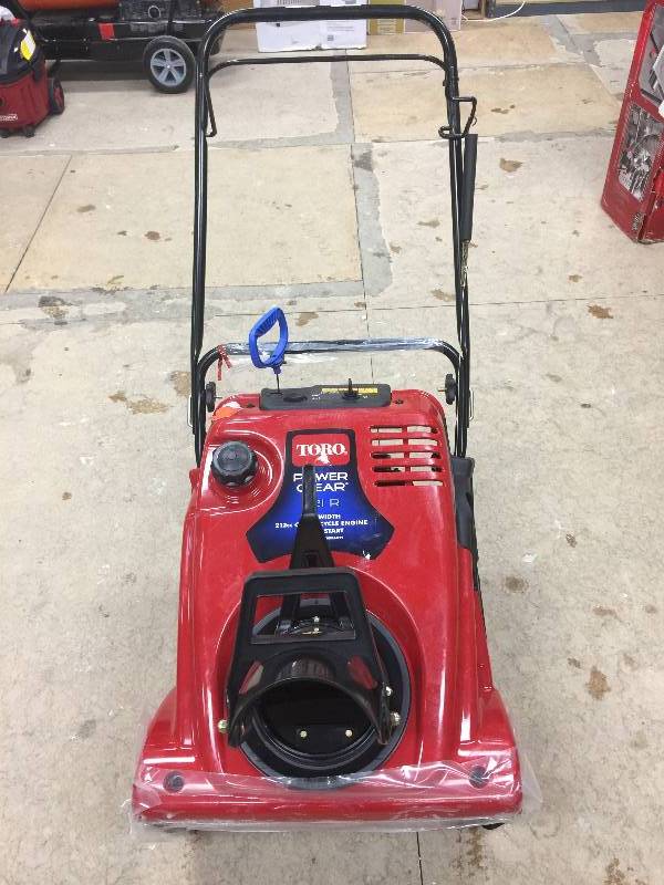 lot 96 image: Toro Power Clear 721 R 21 in. Single-Stage Gas Snow Blower display model never used