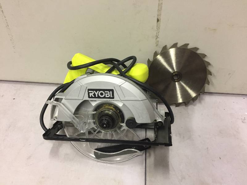 lot 126 image: Ryobi 13-Amp 7-14 in. Circular Saw  open box
