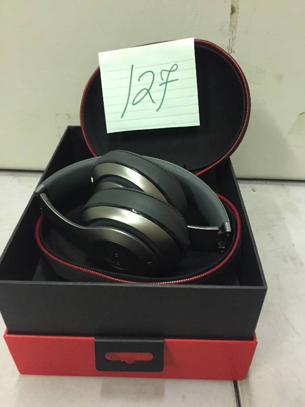 lot 127 image: Beats By DR. Dre Studio Headdband Headphones