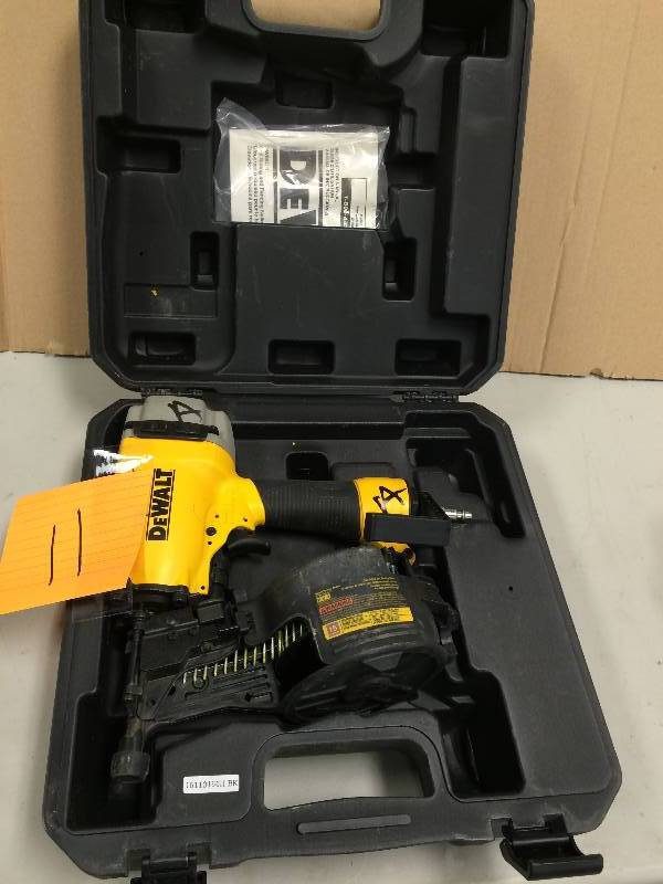 lot 11 image: Dewalt Pneumatic 15 Degree Coil Siding Nailer in very good condition