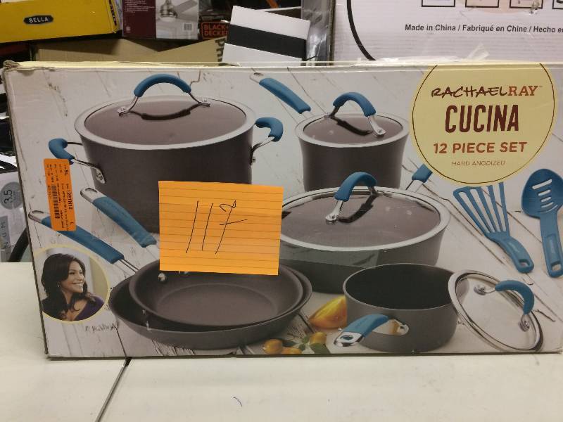 lot 117 image: Rachel Ray Cucina 12 Piece Set never used