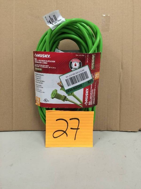 lot 27 image: Husky 50 FT indooroutdoor extension cord never used