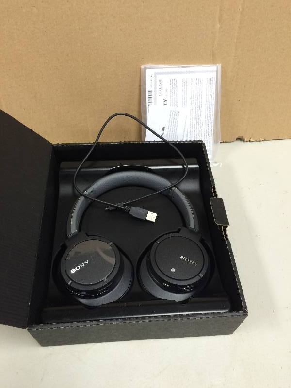 lot 51 image: Sony Wireless Sans Fil Headphones