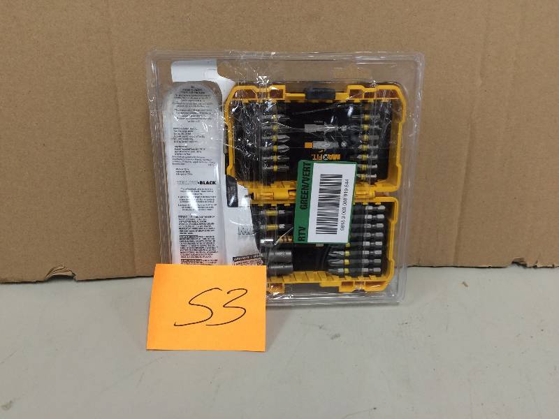 lot 53 image: Dewalt 30 Pc Magnetic Screw Lock