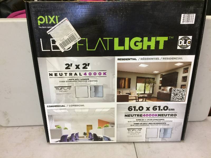 lot 146 image: PIXI LED FlatLight 2x2 never used