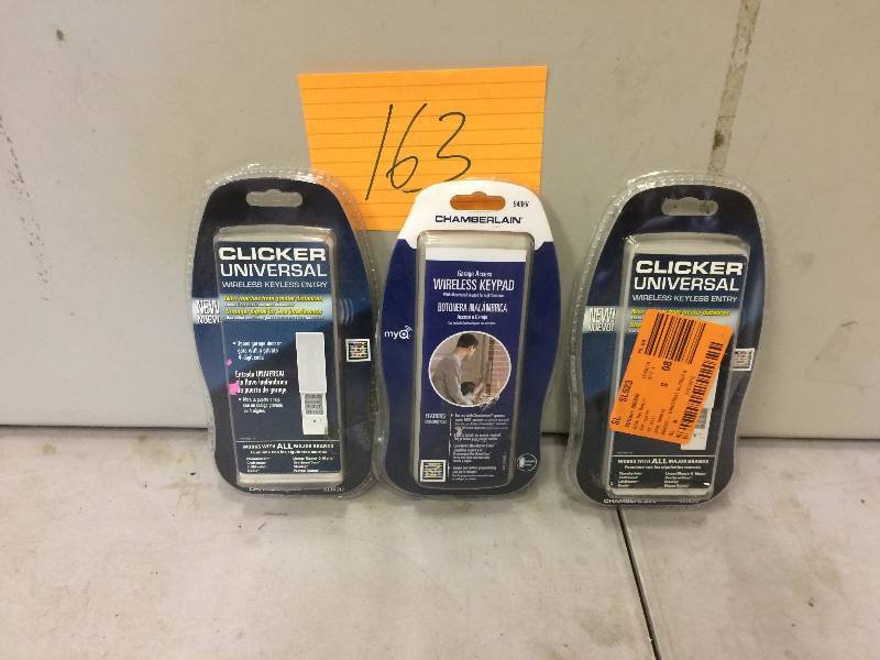 lot 163 image: Lot of 3 clicker Universal Garage Opener