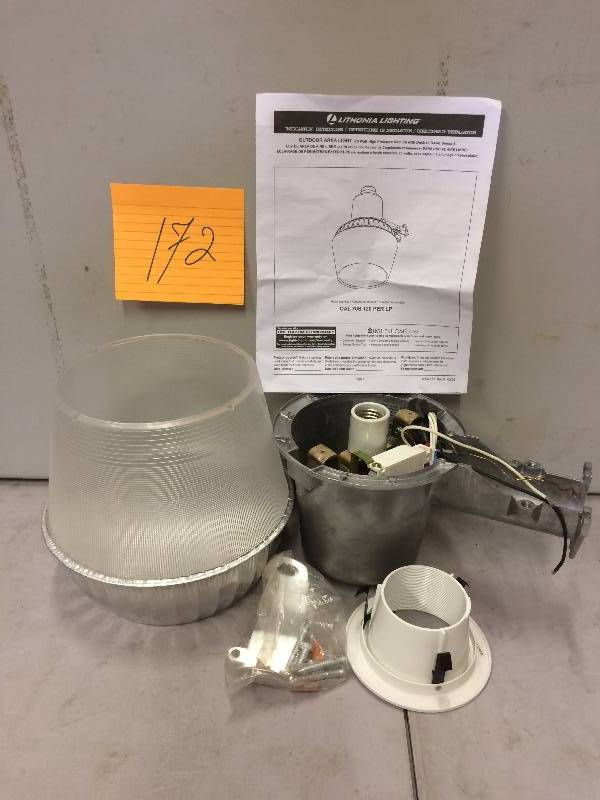lot 172 image: Lithonia Standard Area Light 70 watt high pressure sodium seurity light