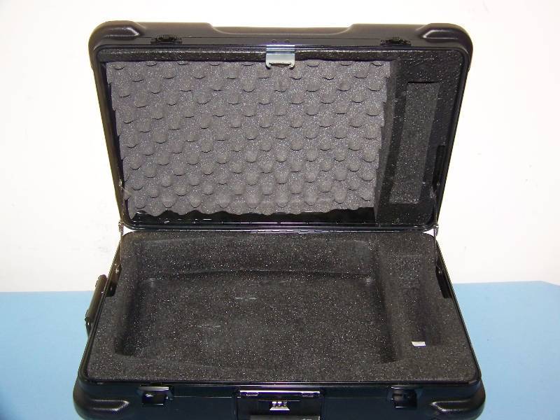 lot 107 image: Hard-Sided, Padded Inside, Equipment  Travel Case on Wheels with Telescoping Handle and Keys