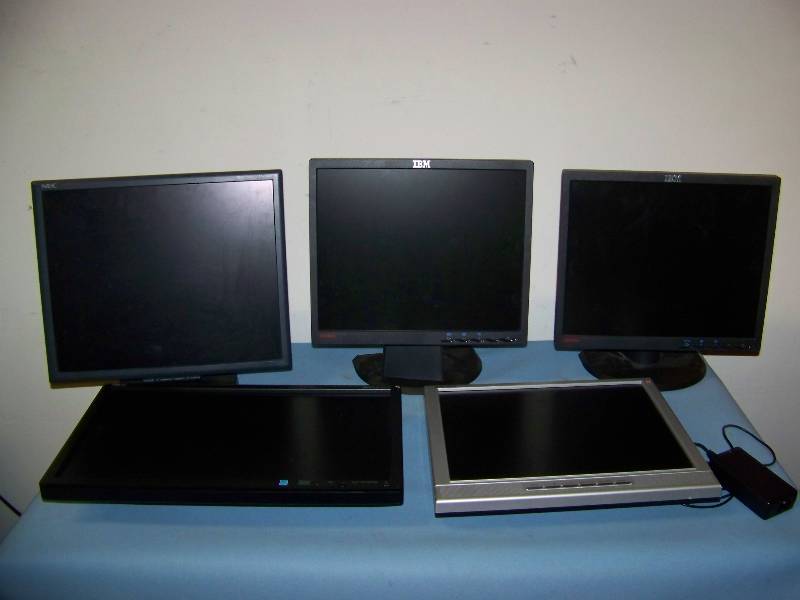 lot 95 image: (5) Flat Screen, Computer  PC Monitors