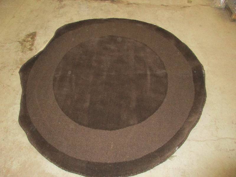 lot 53 image: circle rug 70 across matches lot #50 and #59