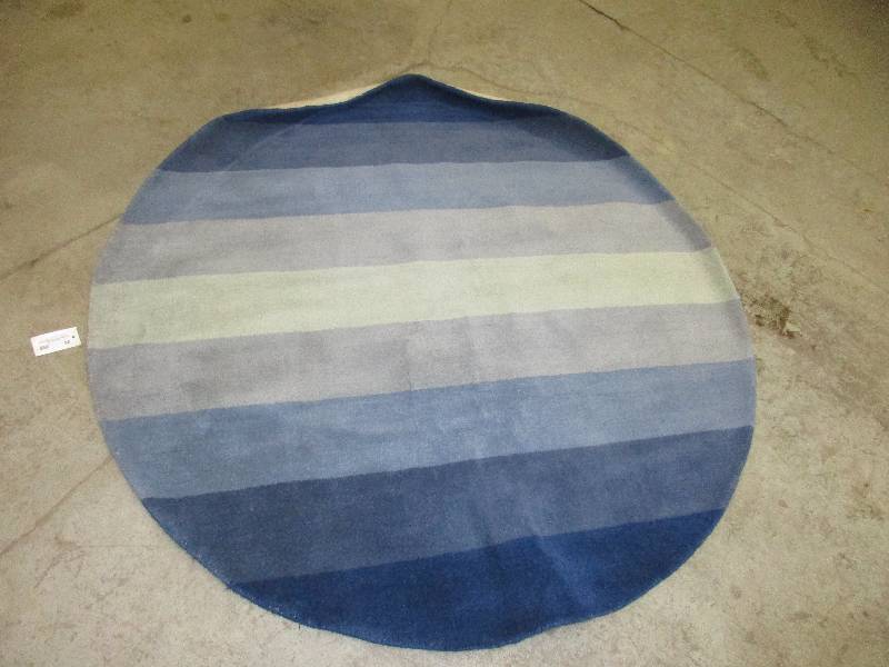 lot 58 image: circle rug 72 across matches # 58