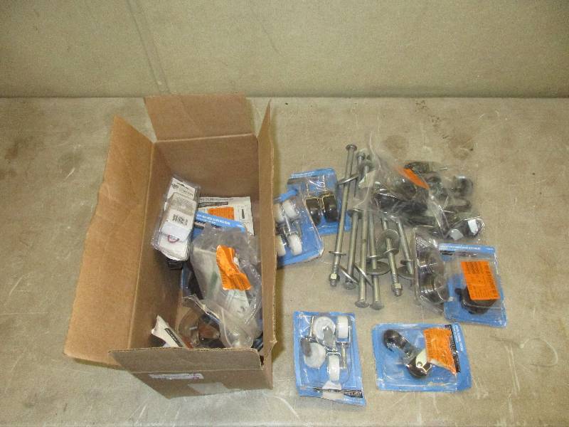 lot 72 image: misc small wheels and casters