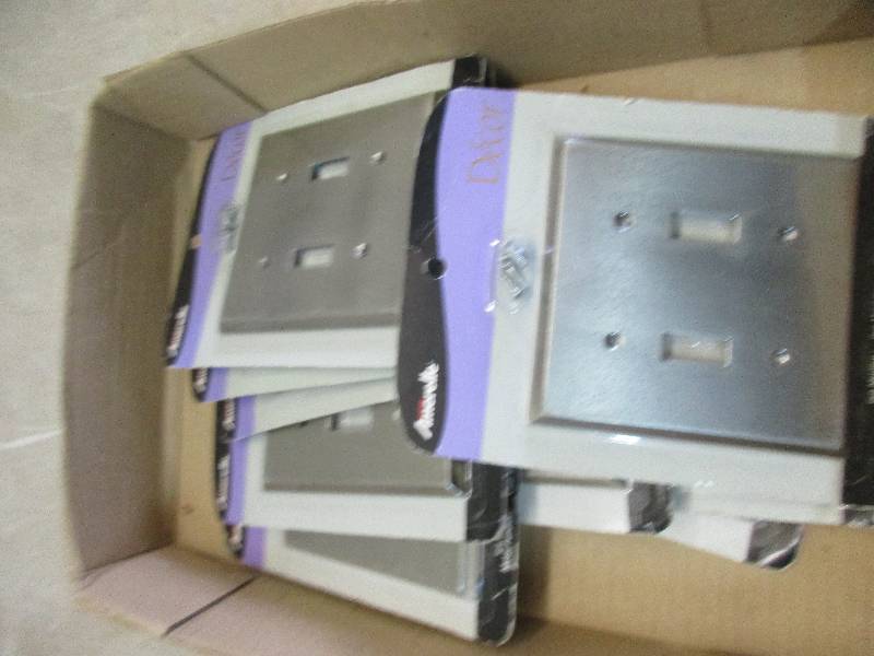 lot 78 image: 10 dual light switches