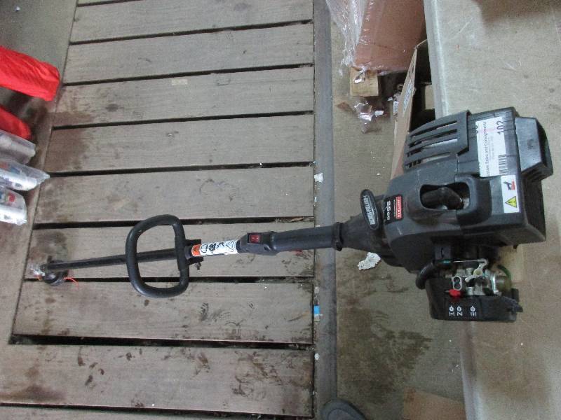 lot 102 image: craftsman 25 cc weed whipper - green