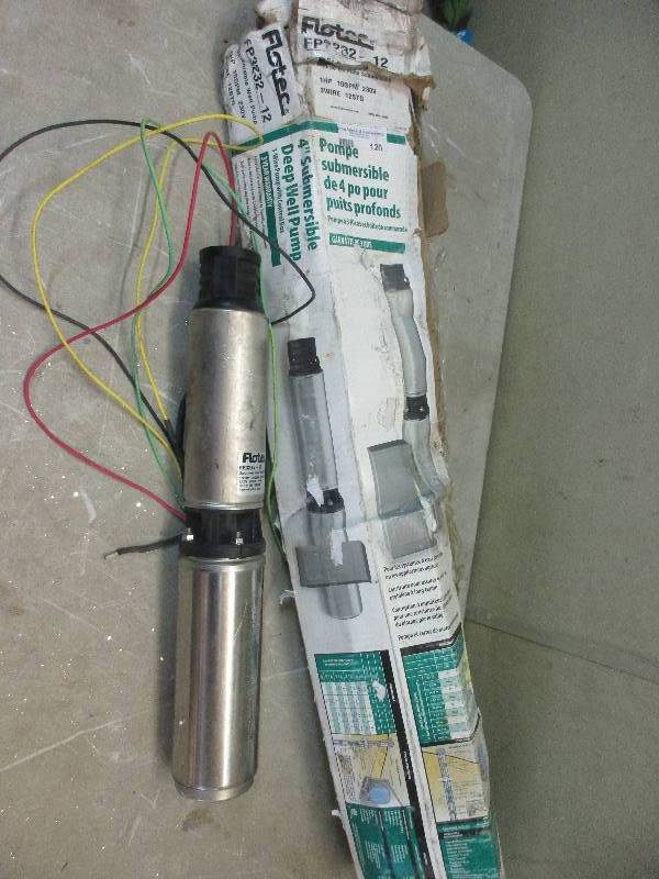 lot 120 image: 2 flotec 4 submersible deep well pumps FP3232-12  FP3212-12