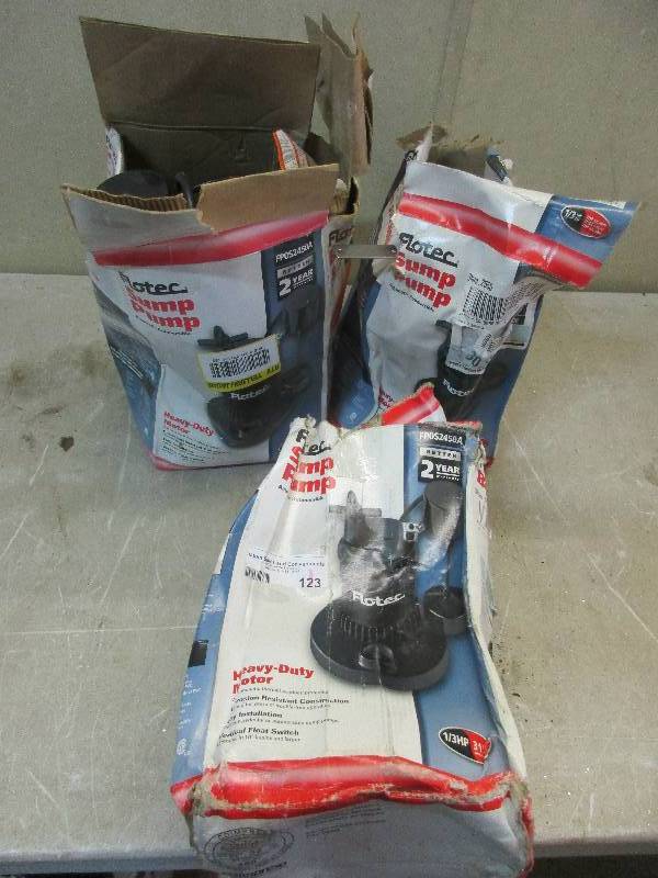 lot 123 image: 3 Flotec FPOS2450A sump pumps