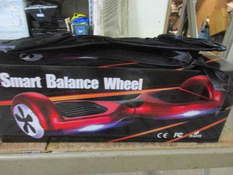 lot 1 image: Smart Balance Wheel