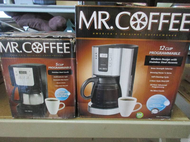 lot 4 image: 2 coffee makers 1-12 cup and 1-5 cup