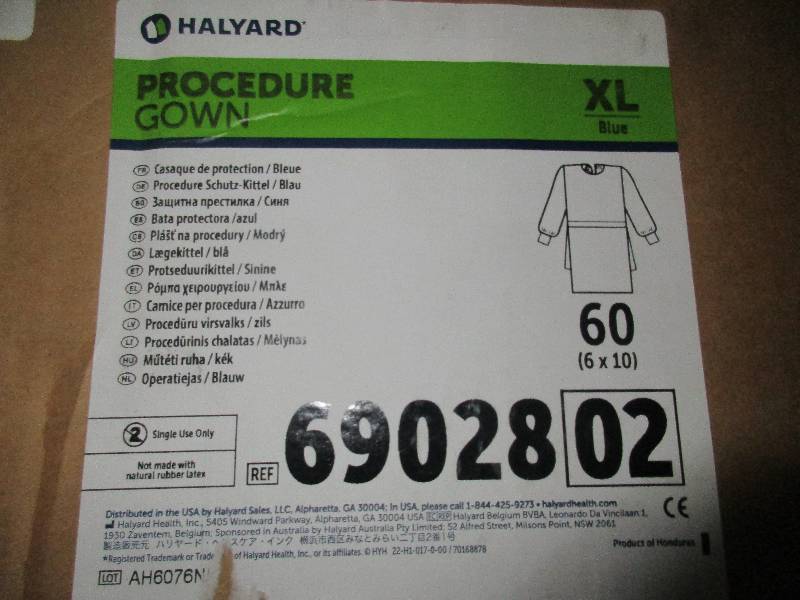 lot 40 image: procedure gowns XL blue
