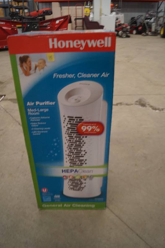 Honeywell 170 SQ  FT Air Purifier