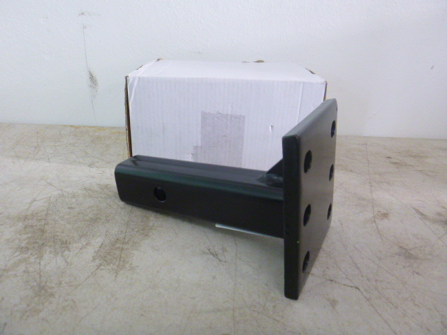 lot 16 image: Valley Pintle Adaptor