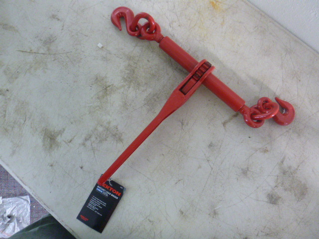lot 28 image: Tekton Ratchet Load Binder