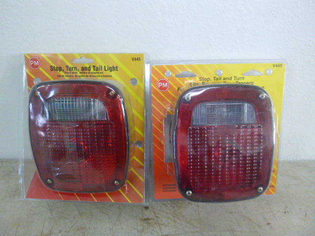 lot 40 image: 2 PM StopTailTurn Lights