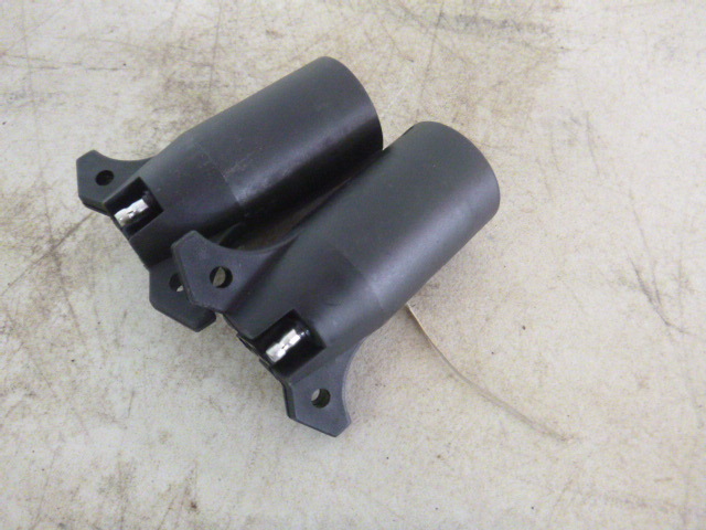lot 60 image: 2 7 Pin to 4 Pin Conversion Plugs