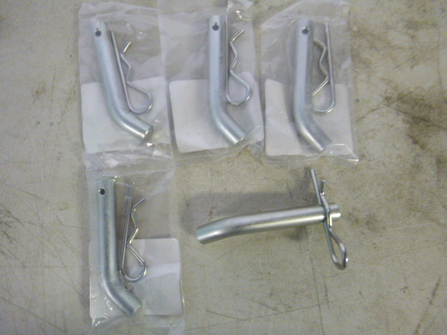lot 95 image: 5 Valley Hitch Pins