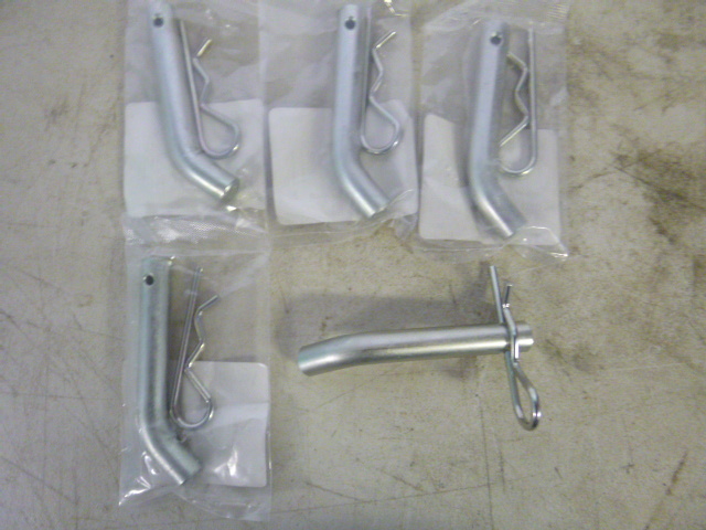 lot 102 image: 5 Valley Hitch Pins