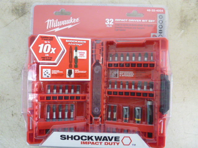 lot 118 image: Milwaukee Shockwave Impact Driver Bit Set