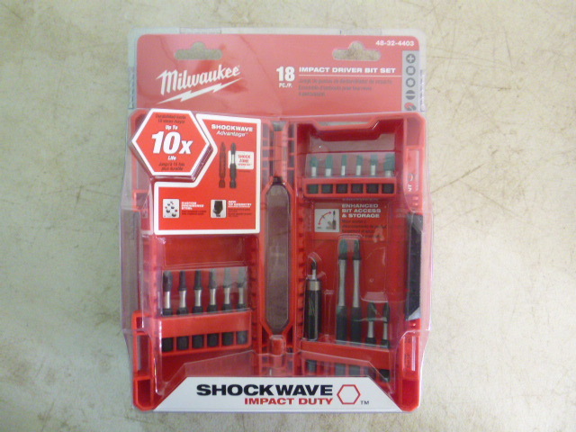 lot 121 image: Milwaukee Shockwave Impact Driver Bit Set