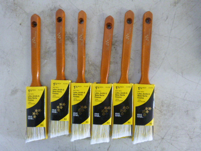 lot 134 image: 5 Five Star Paint Brushes