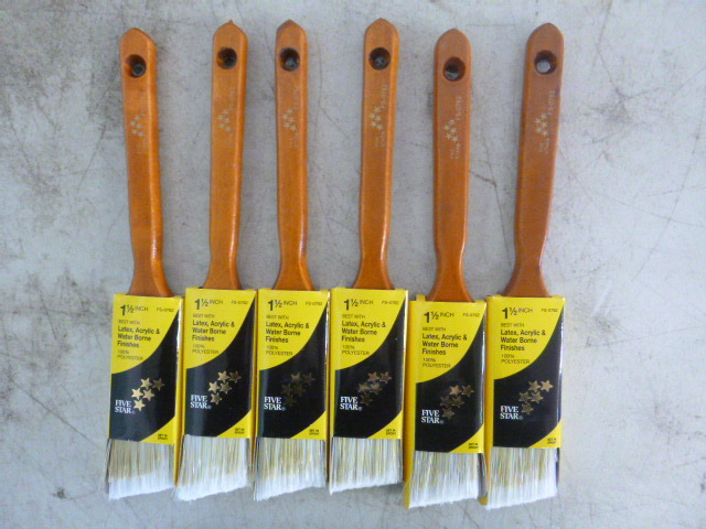 lot 135 image: 5 Five Star Paint Brushes