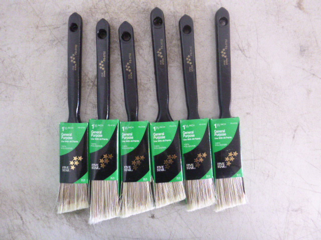 lot 137 image: 5 Five Star Paint Brushes