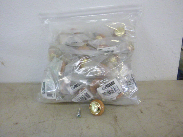lot 161 image: 50 Cabinet Knobs