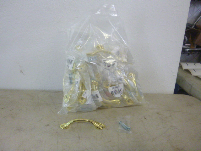 lot 165 image: 50 Cabinet Handles