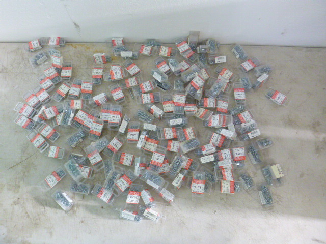 lot 171 image: Miscellaneous Machine Screws