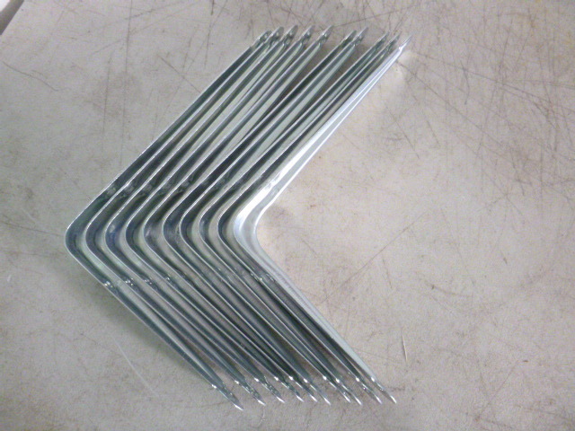 lot 182 image: 10 Shelf Brackets