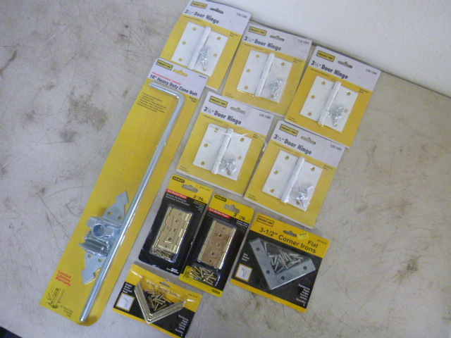 lot 198 image: Miscellaneous Hardware