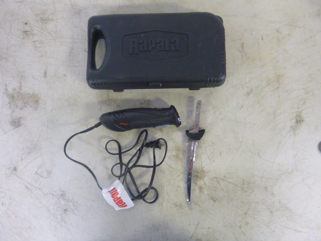 lot 225 image: Rapala Electric Fillet Knife