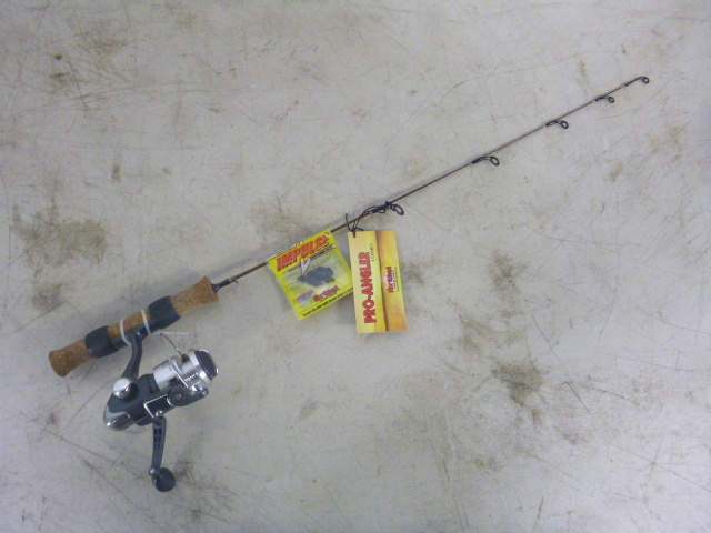 lot 247 image: Northland Pro-Angler Ice Fishing Combo