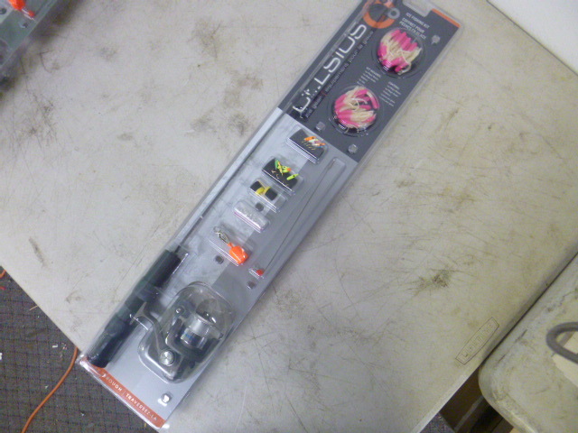 lot 249 image: Celsius Ice Fishing Kit