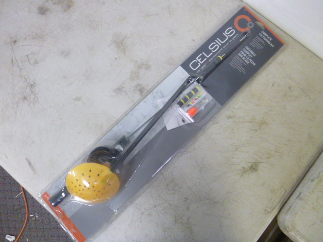 lot 257 image: Celsius Complete Ice Fishing Kit.
