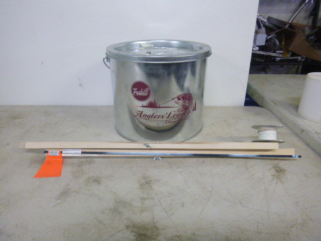lot 260 image: Frabill Bait Bucket and Tip-Up