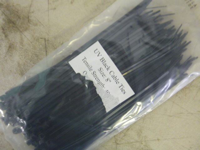 lot 279 image: 100 Cable Ties